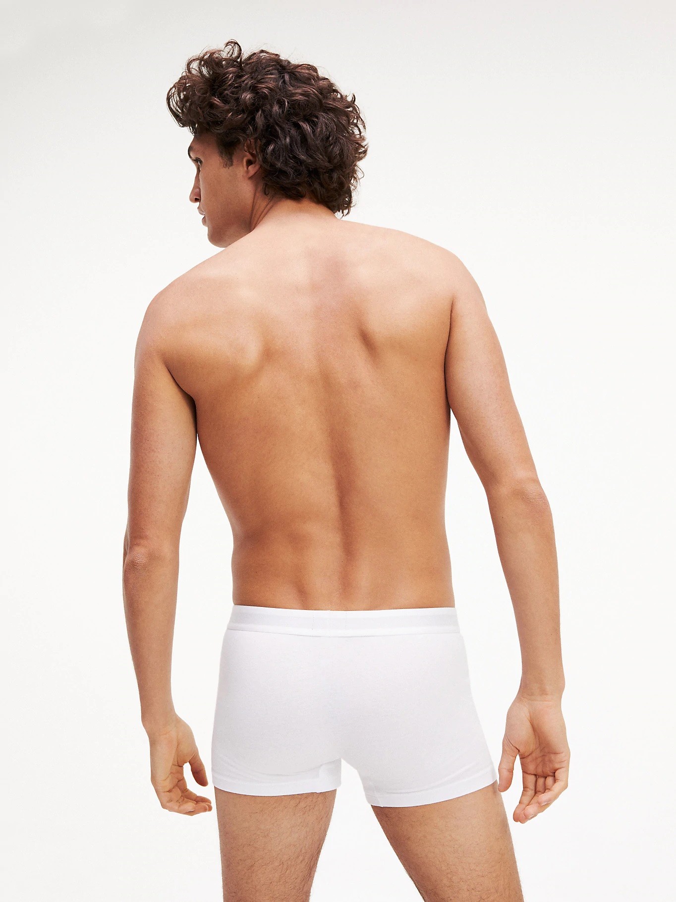 boxerky-tommy-hilfiger-um0um01646-100-bila10